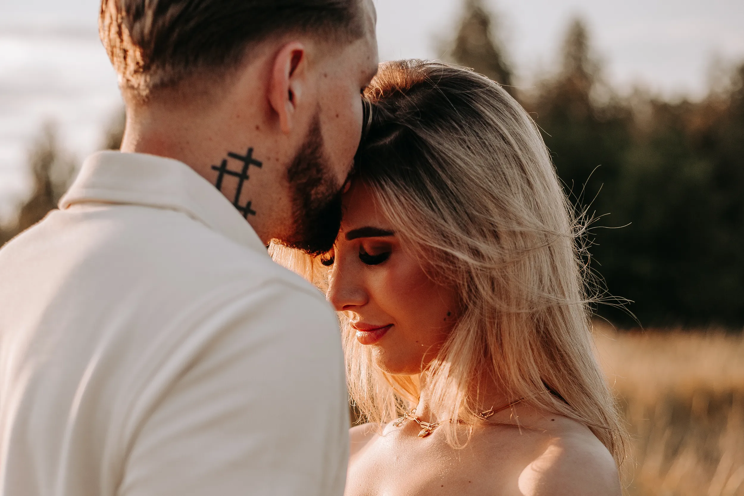 Sesja narzeczeńska w plenerze - sesja plenerowa Łódź - zdjęcia narzeczonych Darii i Sebastiana