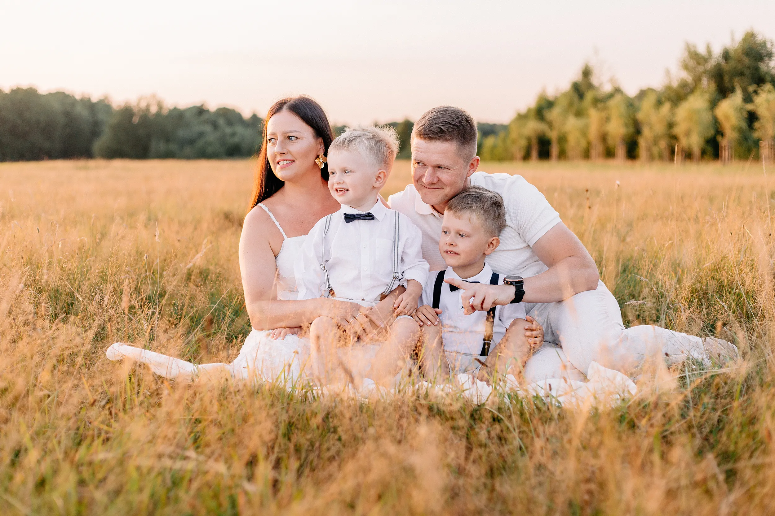 Zdjęcia rodzinne Pauliny, Bartka i chłopaków - sesja plenerowa Łódź - fotografia rodzinna