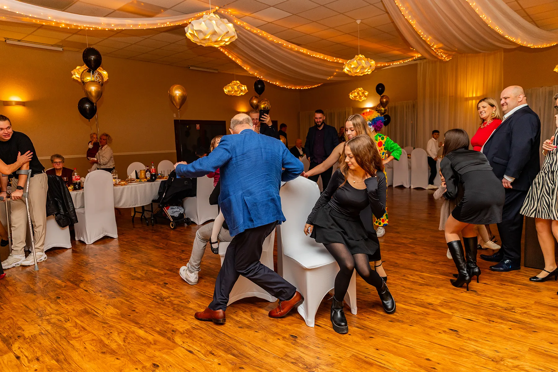 Fotografia eventowa - fotograf na osiemnastkę Łódź - zdjęcia z 18. urodzin Mateusza