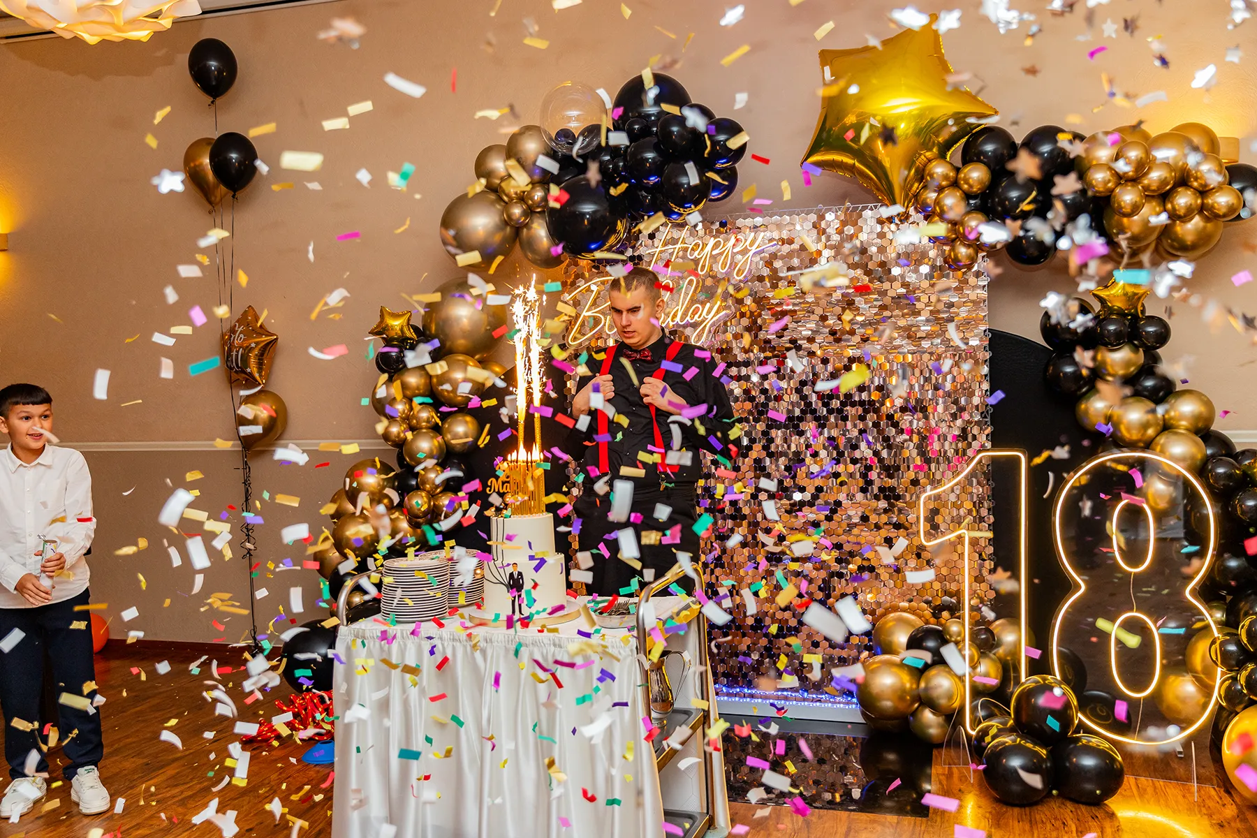 Fotografia eventowa - fotograf na 18 Łódź - zdjęcia z 18. urodzin Mateusza