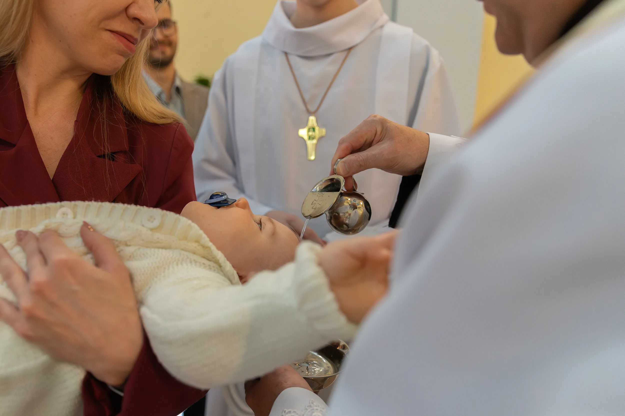 Zdjęcia z chrztu świętego - fotograf na chrzest Łódź - fotografia chrzcielna Eryka