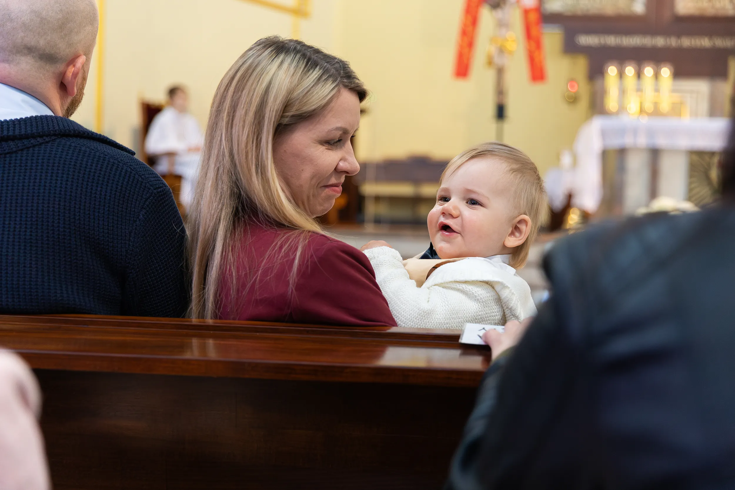 Fotografia chrzcielna Eryka - fotograf na chrzest Łódź - zdjęcia z chrztu świętego