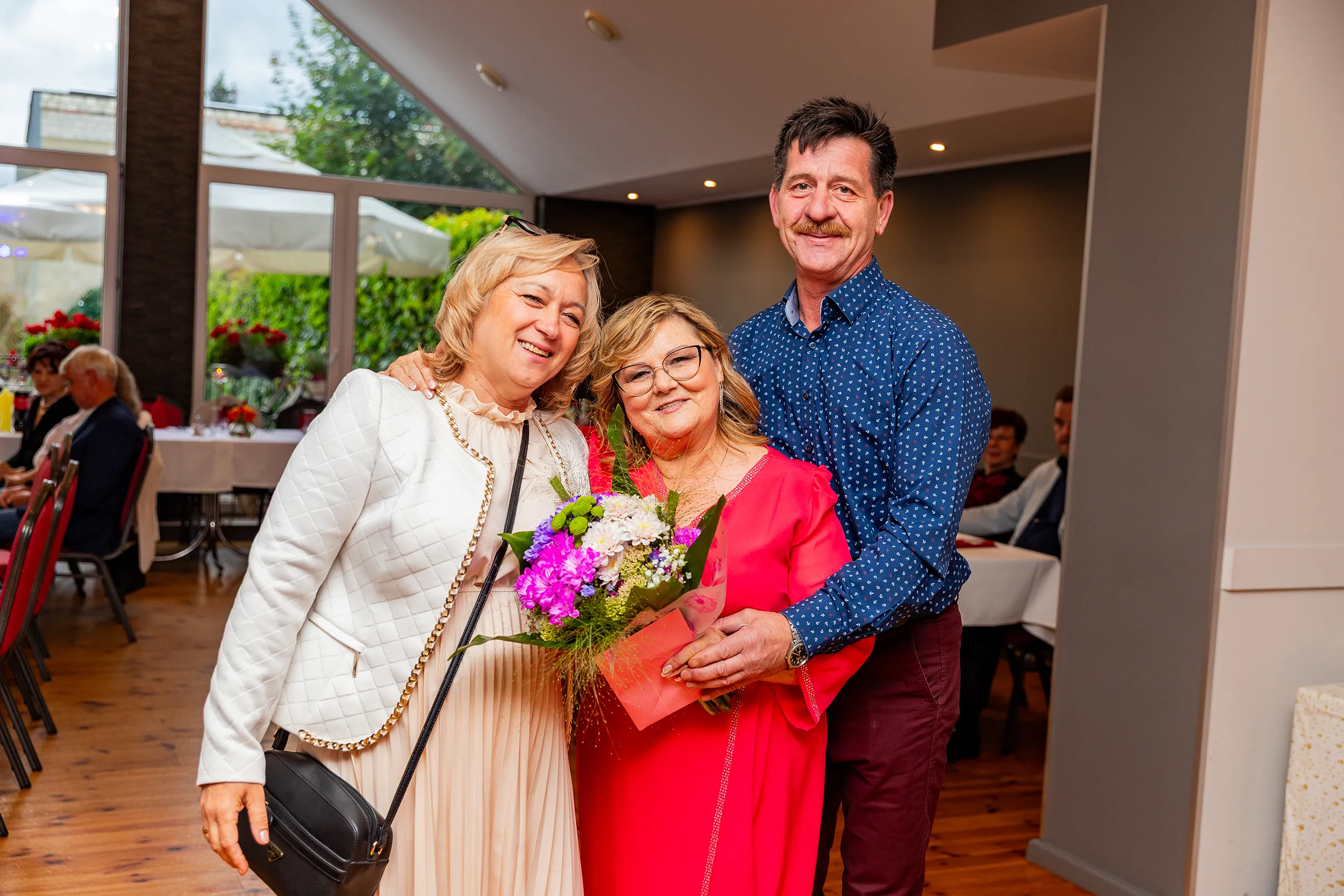 Reportaż z jubileuszu - fotograf na jubileusz Łódź - fotografia jubileuszowa Iwony, Renaty i Grzegorza