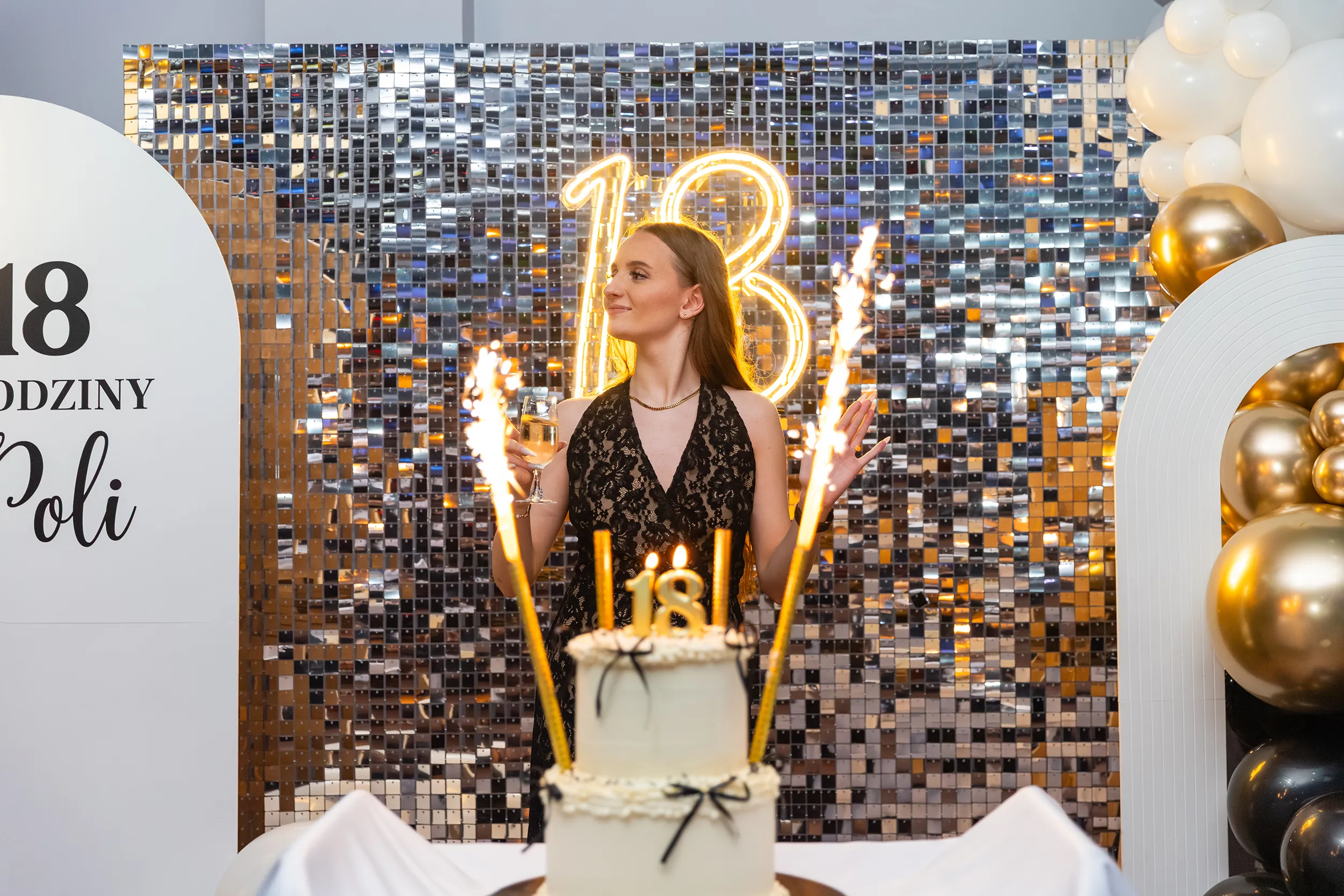 Reportaż z urodzin - fotograf na osiemnastkę Łódź - zdjęcia z 18. urodzin Poli