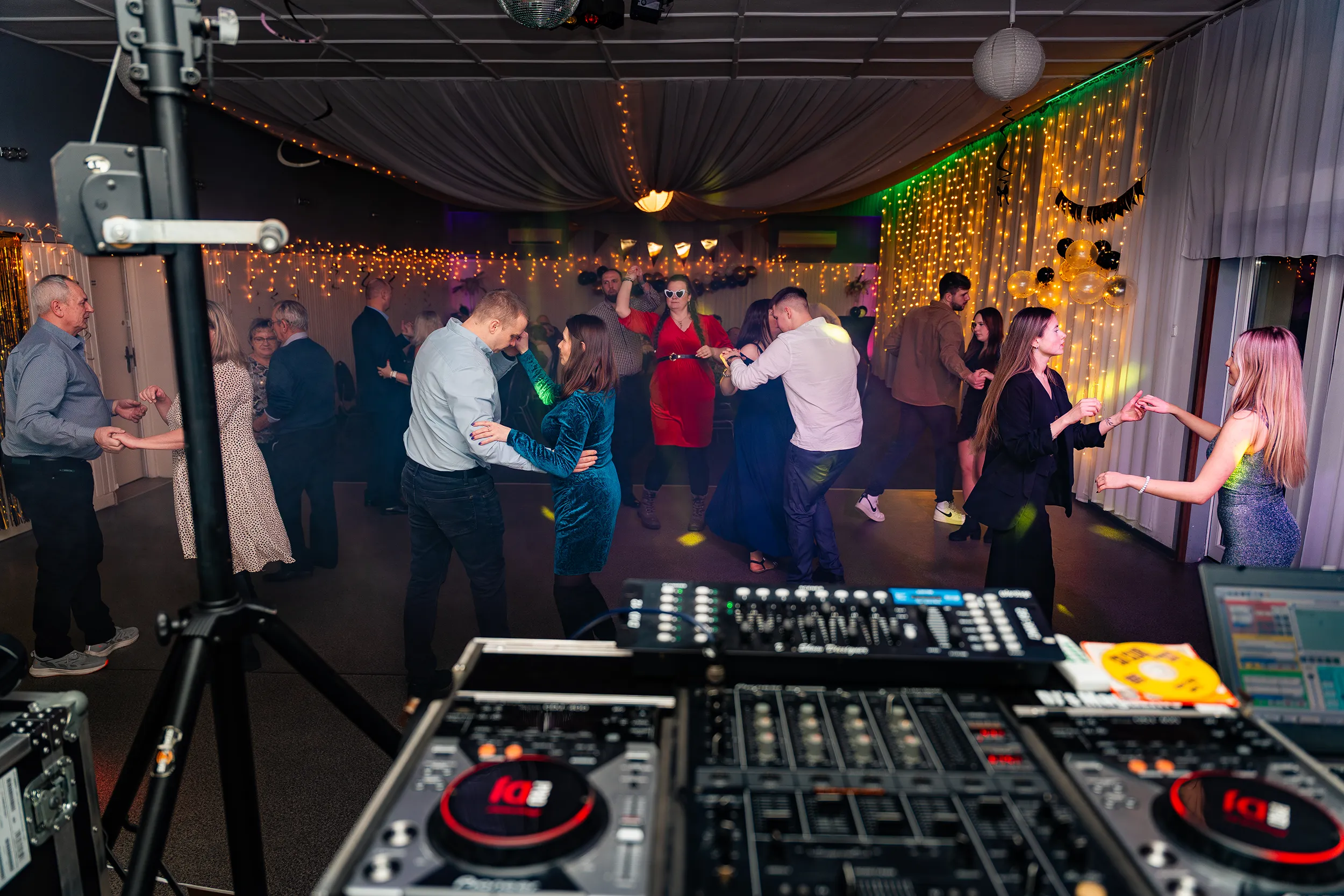 Fotografia eventowa - fotograf na osiemnastkę Łódź - 18. urodziny Adriana