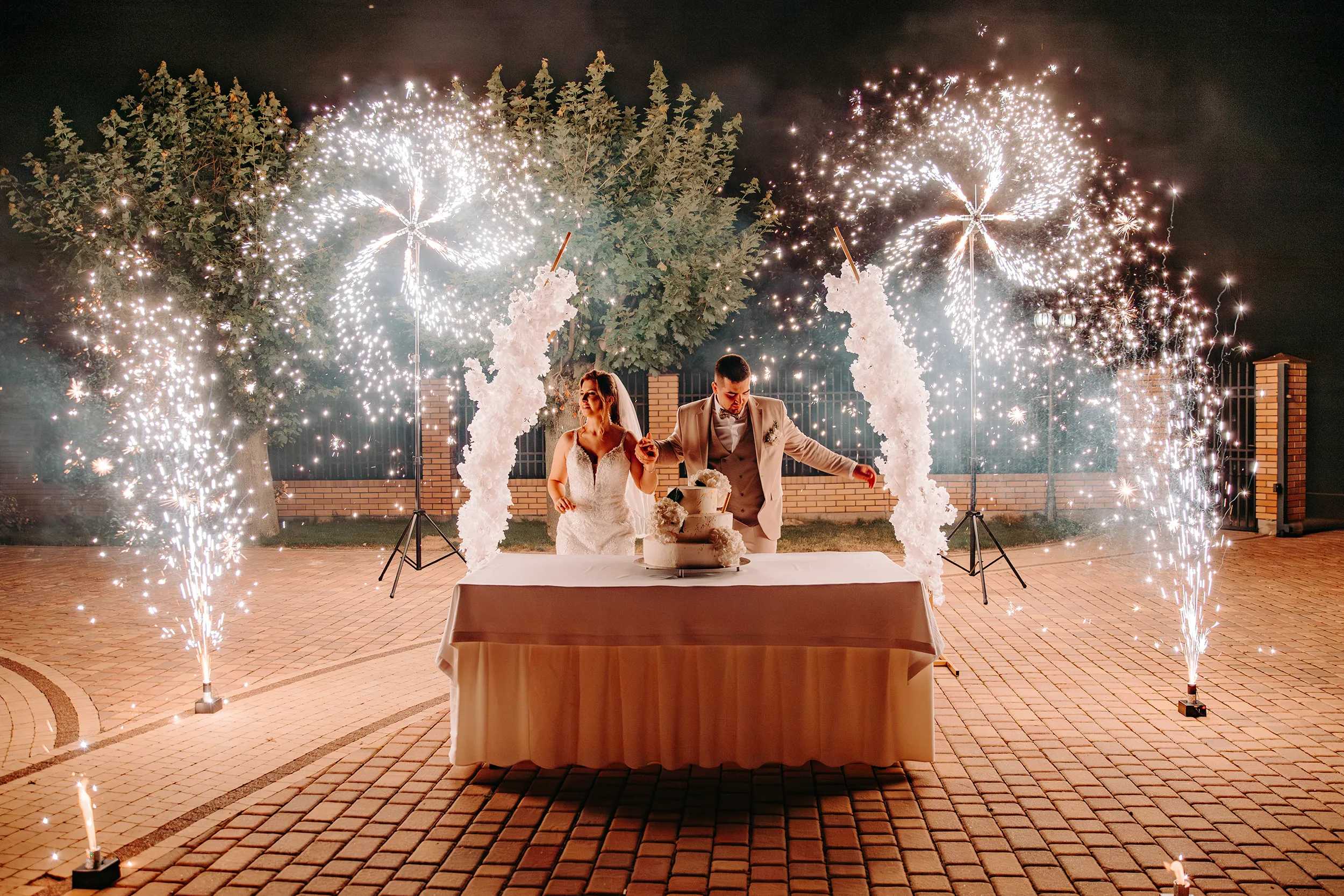 Zdjęcia ślubne w plenerze - fotograf ślubny Łódź - ceremonia zaślubin