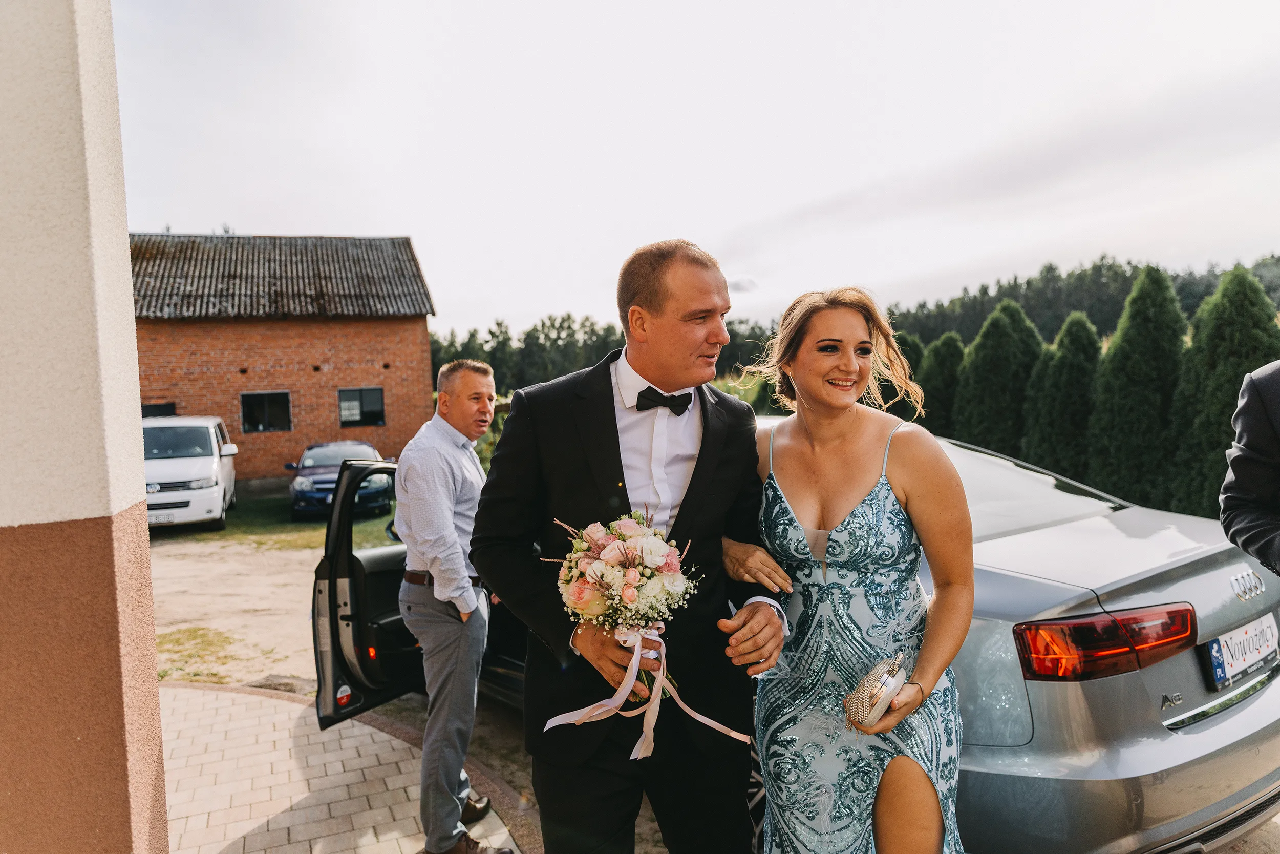 Ceremonia zaślubin w plenerze - fotografia ślubna Aleksandrów Łódzki