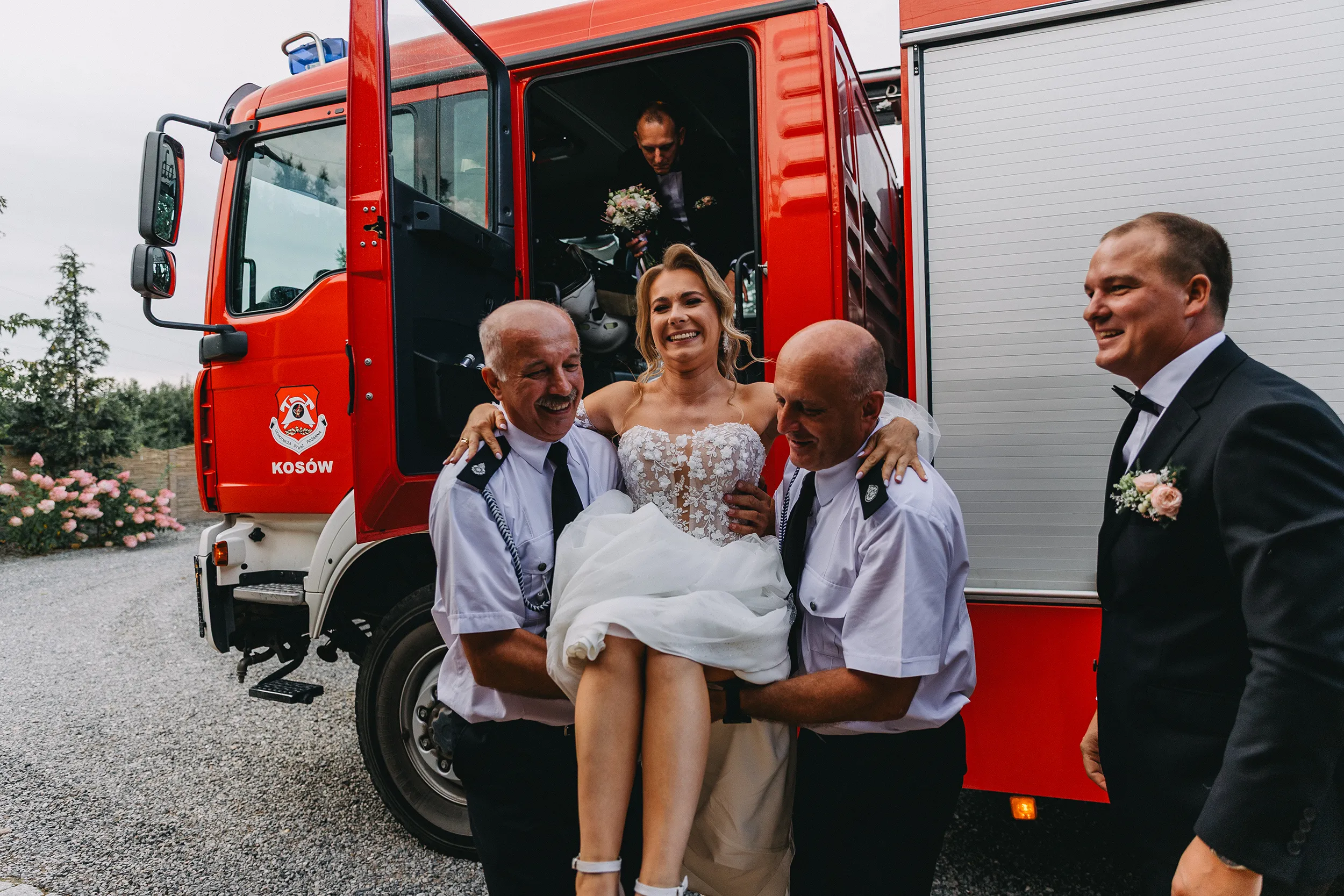 Weselne ujęcia - zdjęcia ślubne w plenerze Pabianice