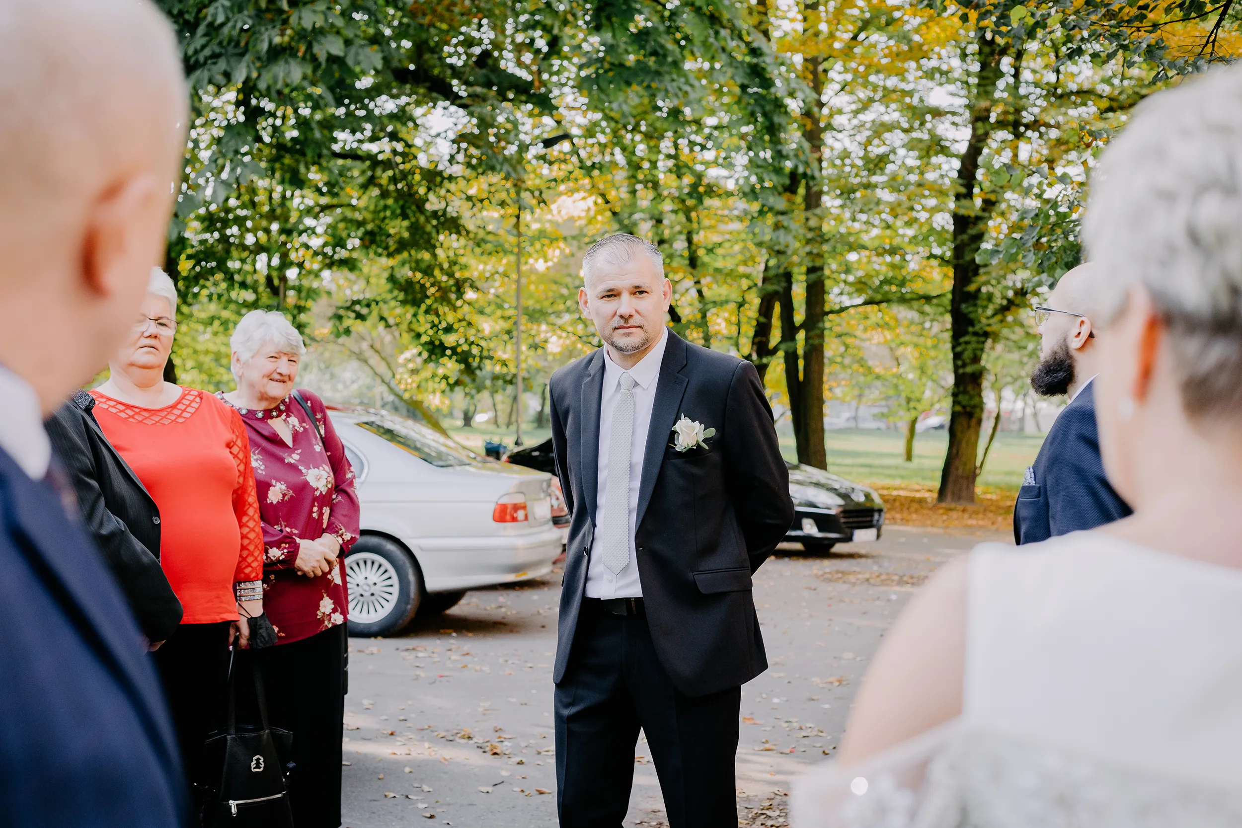 Chwile przed zaślubinami - fotografia weselna Piotrków Trybunalski