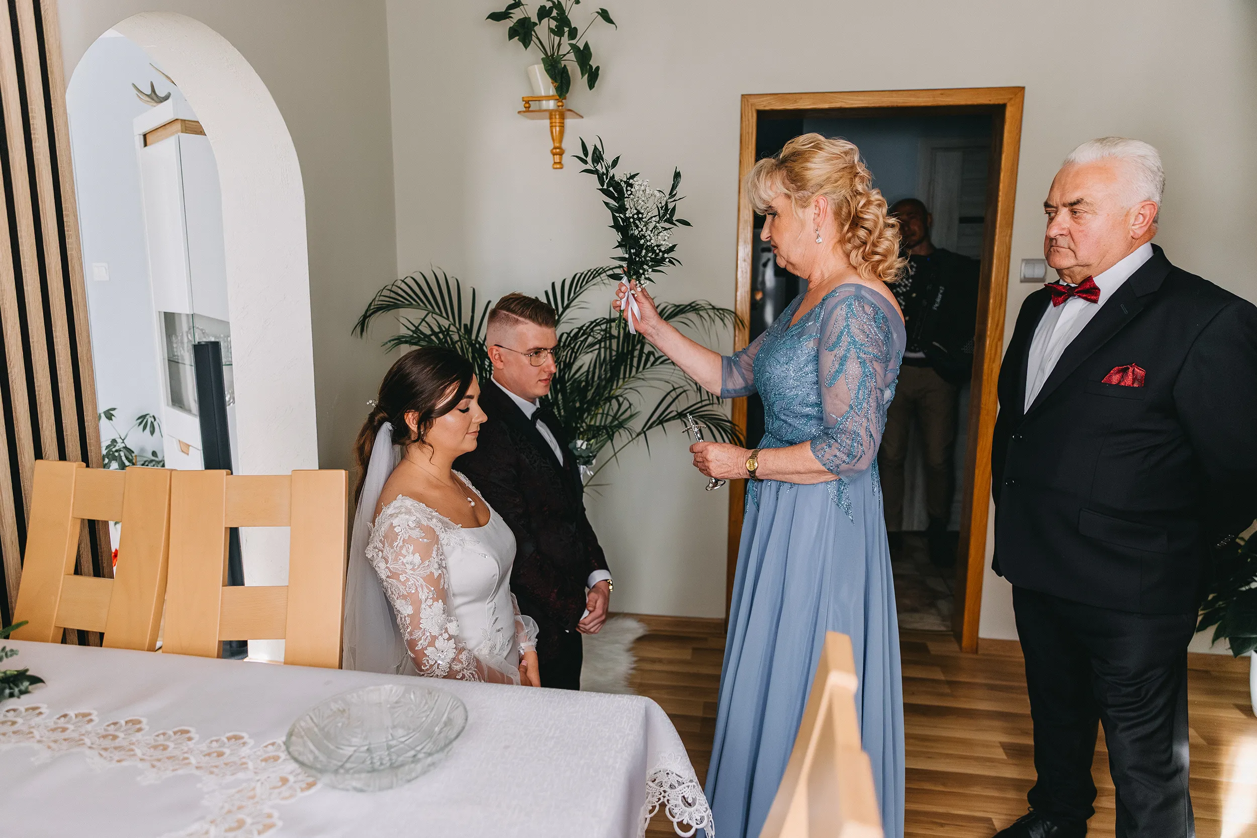 Ceremonia w kościele - fotograf na ślub Tomaszów Mazowiecki