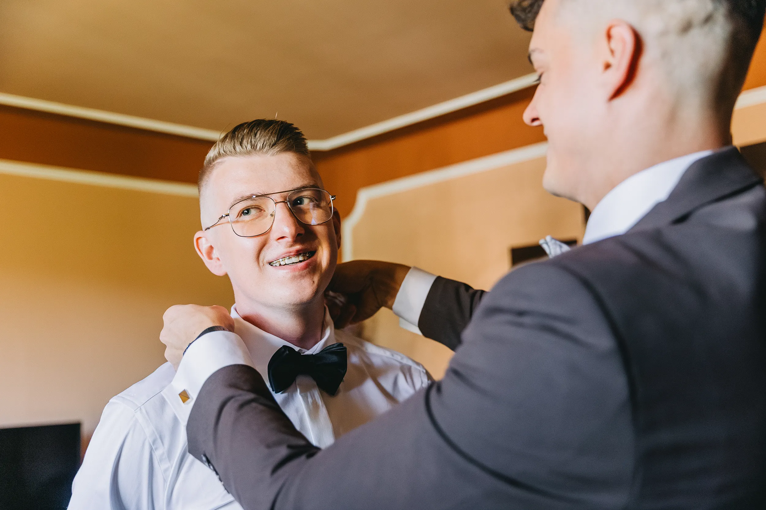 Moment przed ceremonią - reportaż ślubny Zgierz