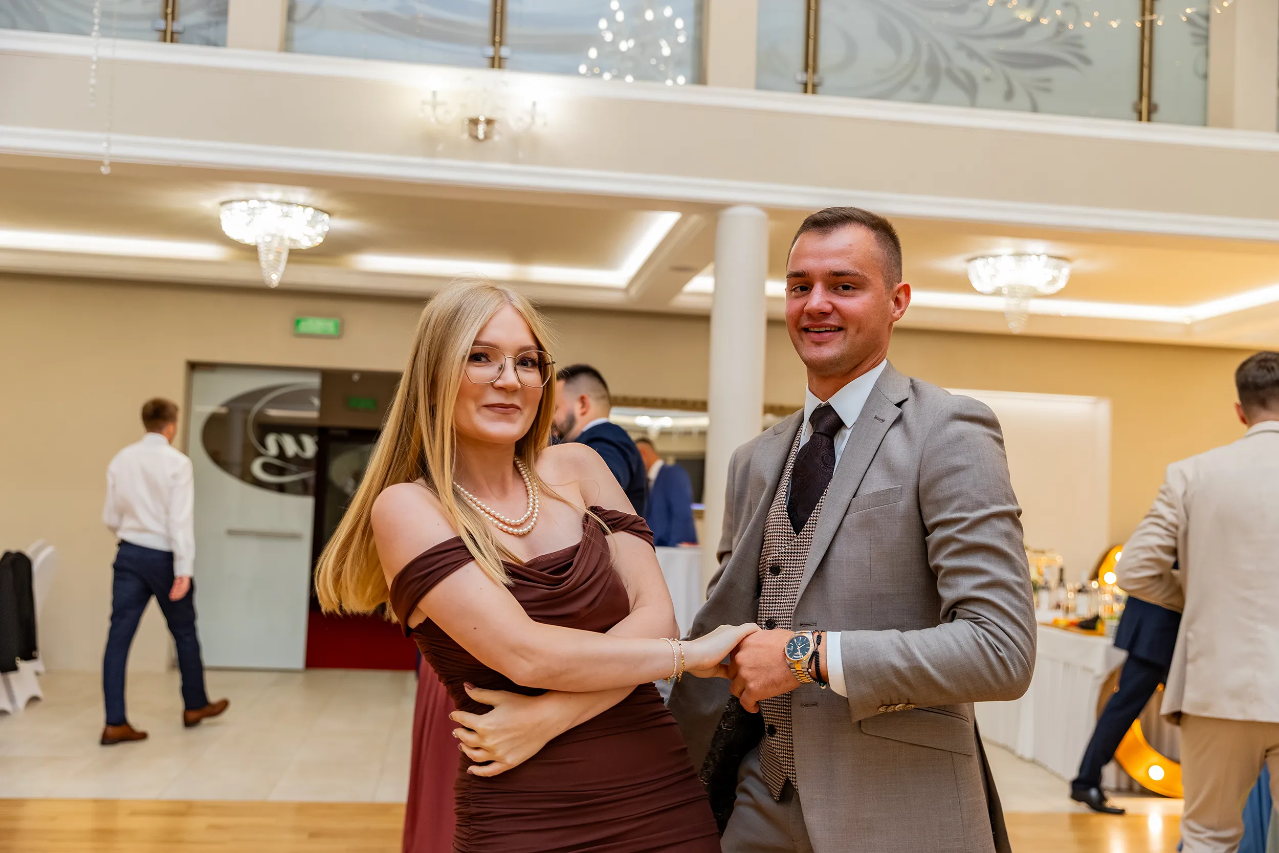 Weselne momenty wzruszenia - fotograf na ślub Tomaszów Mazowiecki