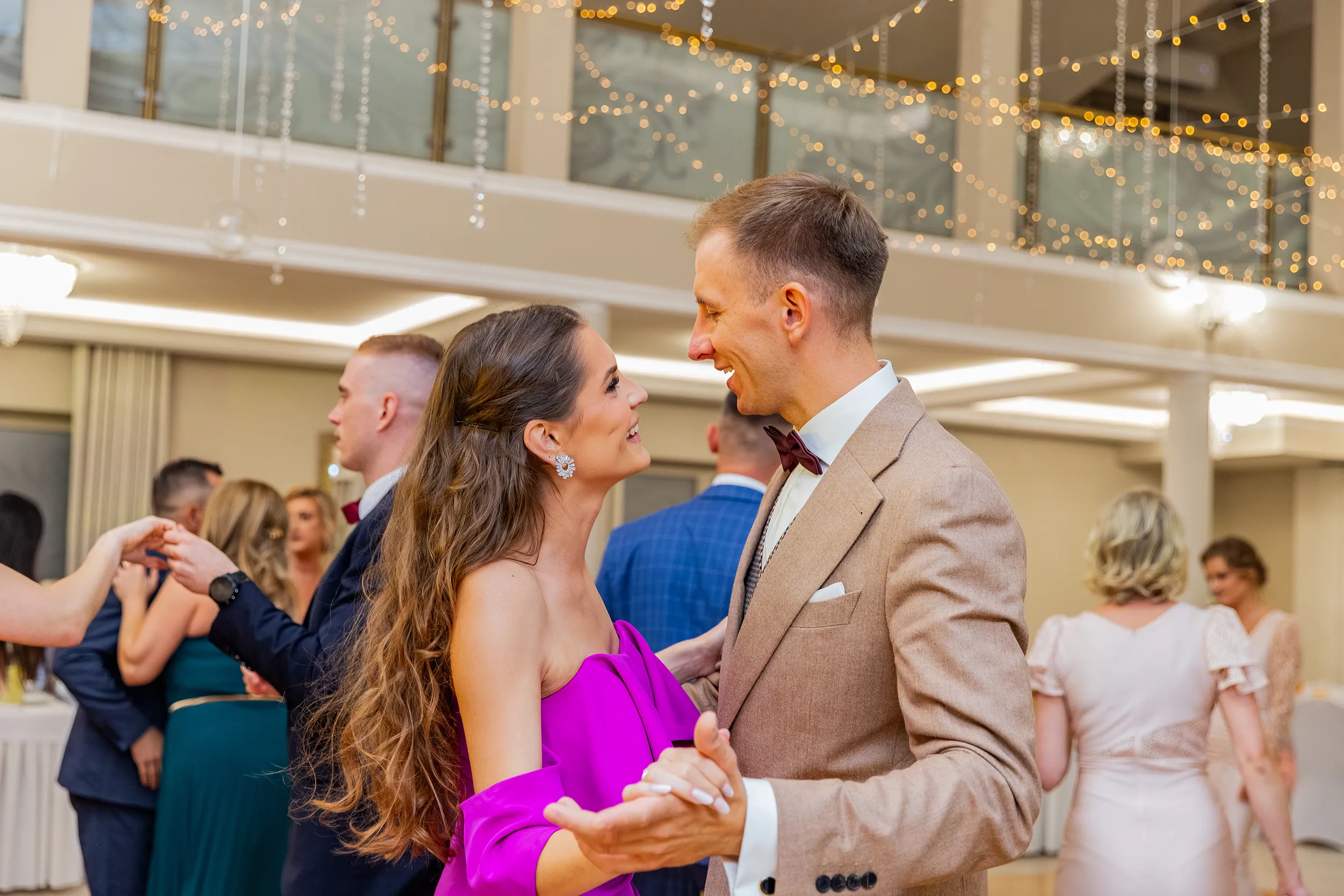 Weselna zabawa i śmiech - reportaż z wesela Skierniewice