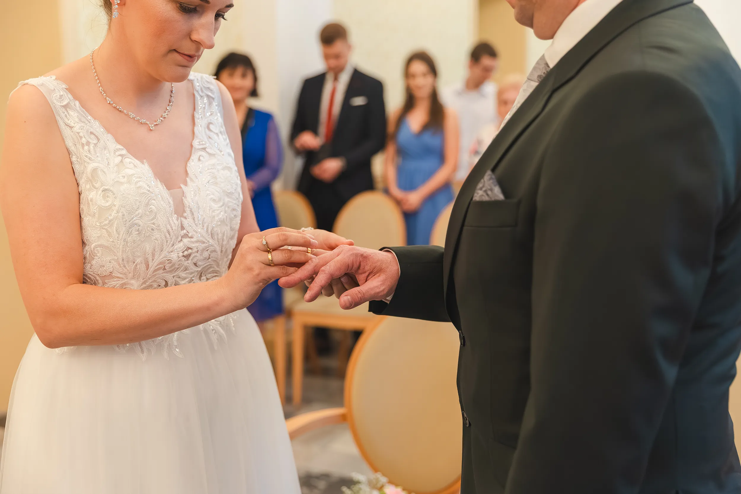 Wymiana obrączek - reportaż z wesela Skierniewice