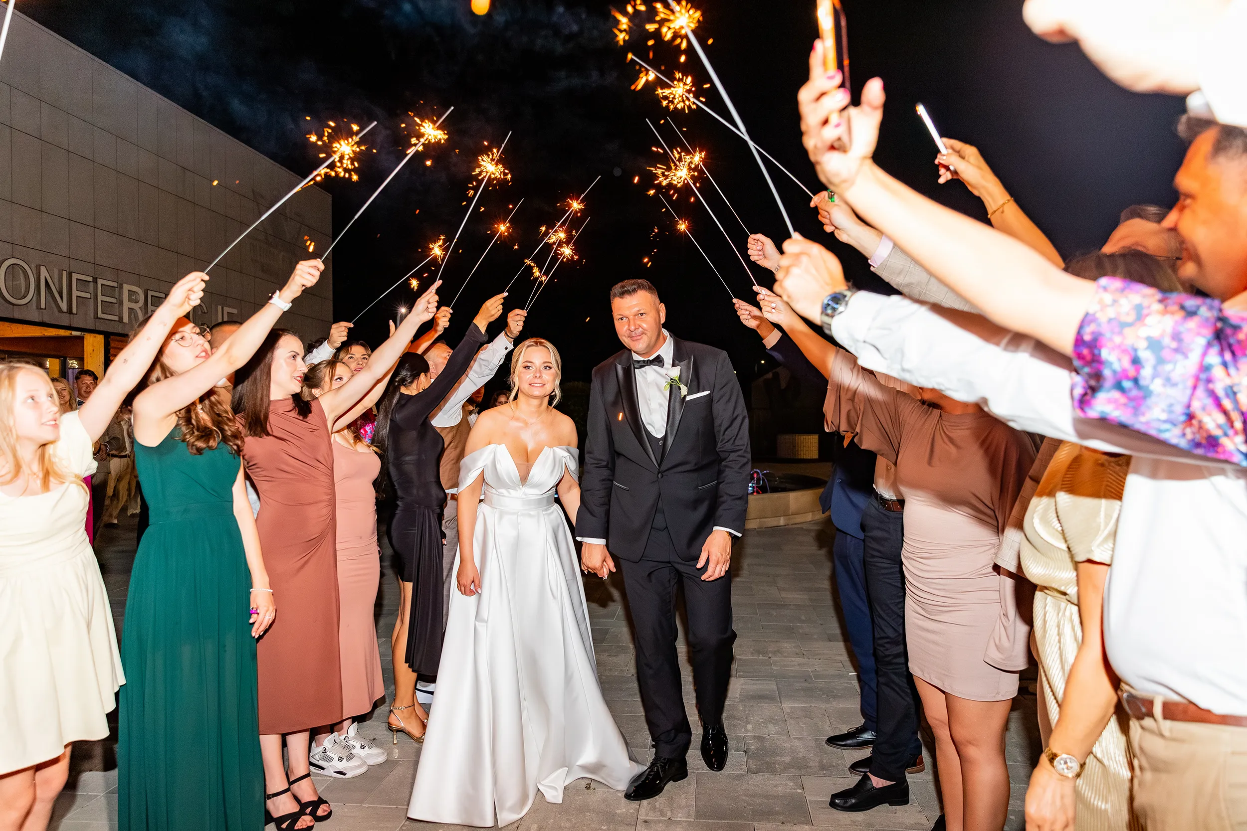 Weselne ujęcia pary - fotografia weselna Piotrków Trybunalski