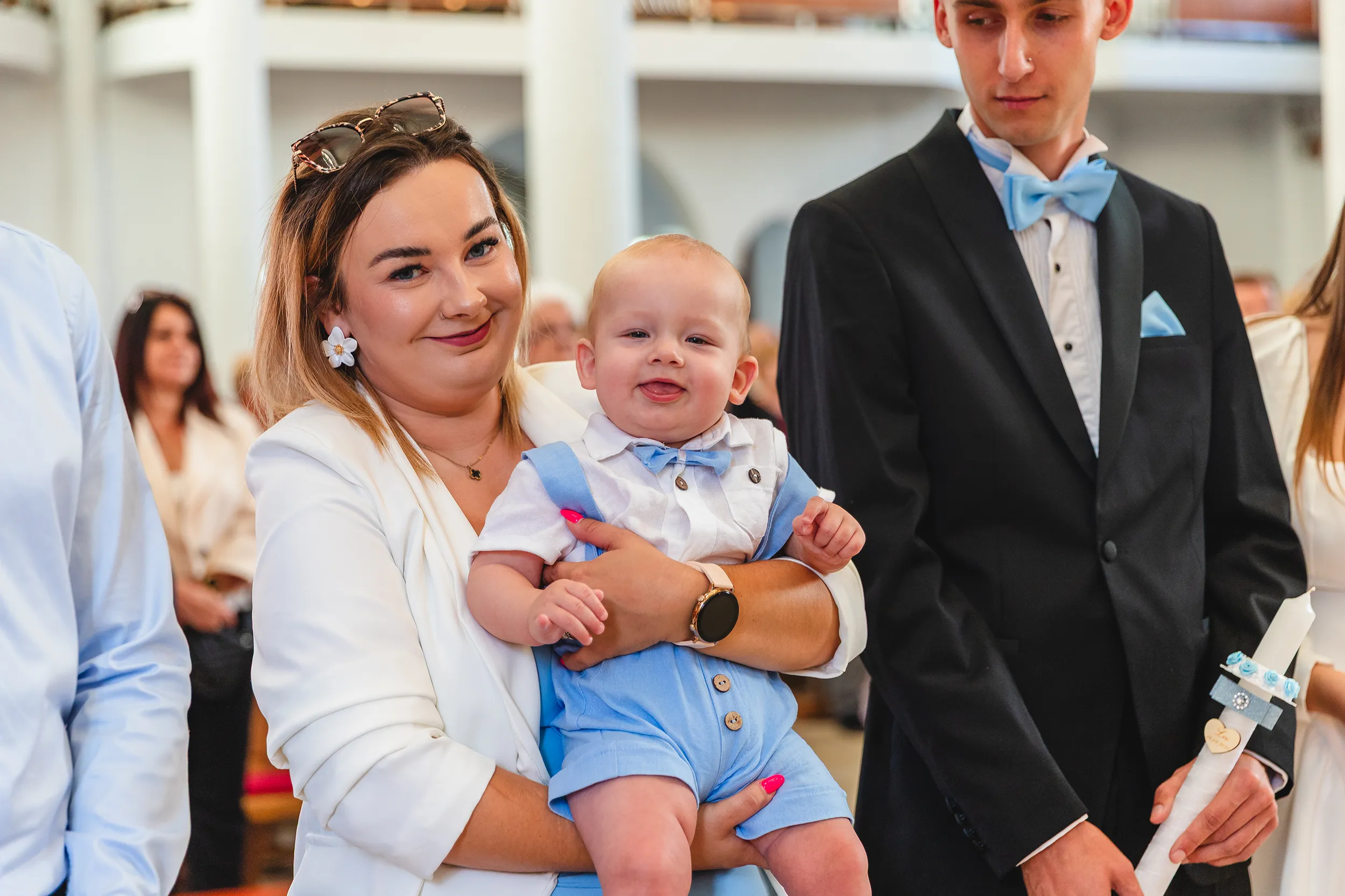 Przygotowania rodziny - fotografia chrztu Bełchatów